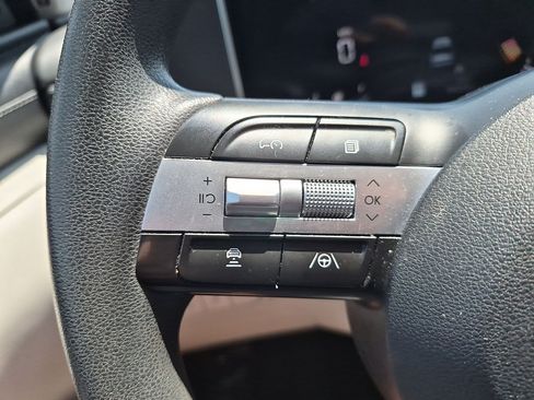 Used 2025 Hyundai Tucson SEL FWD image 16