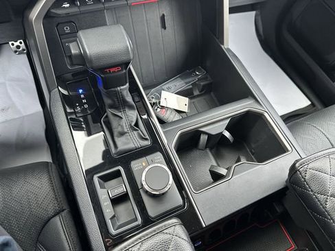 Used 2022 Toyota Tundra SR5 image 18