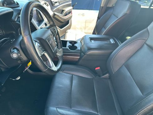 Used 2015 GMC Yukon SLT image 25