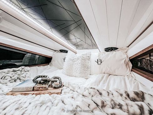 Used 2022 Ford F550 4x4 Crew Cab Super Duty w/ Power Equipment Group image 52