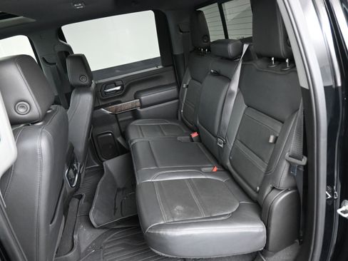 Certified 2022 GMC Sierra 3500 Denali image 15