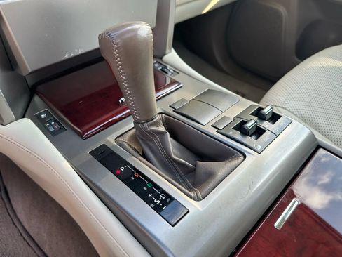 Used 2011 Lexus GX 460 w/ Comfort Plus Pkg AWD/4WD image 37