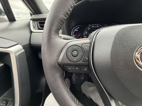 Used 2023 Toyota RAV4 SE w/ Convenience Package AWD/4WD image 14