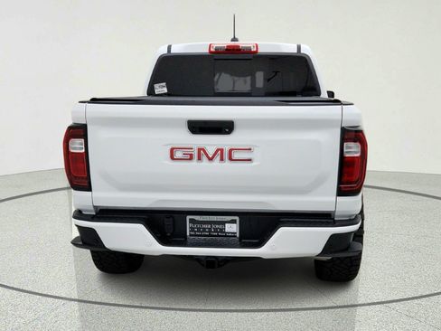 Used 2025 GMC Canyon AT4 w/ Technology Plus Package AWD/4WD image 10