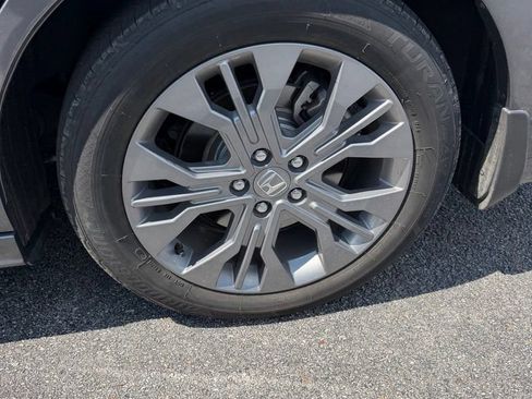 Used 2025 Honda Odyssey Touring image 11