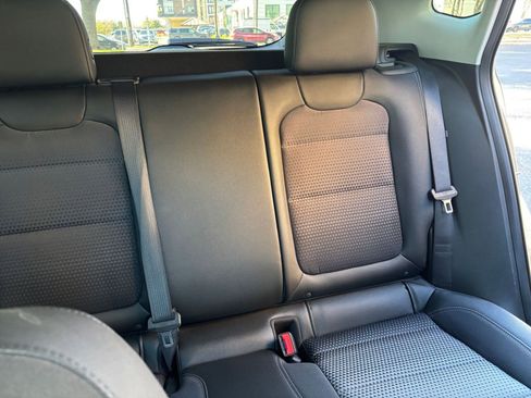 Used 2025 Chevrolet Trax LT image 31