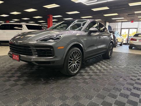 Used 2021 Porsche Cayenne E-Hybrid Coupe image 6