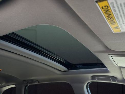 Used 2022 Honda CR-V Touring image 13