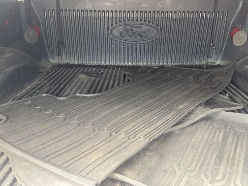 Used 2015 Ford F150 XLT w/ Equipment Group 302A Luxury image 9