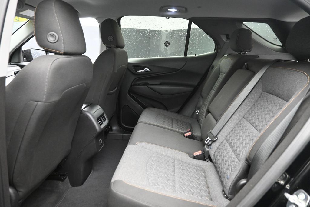 Used 2024 Chevrolet Equinox LT AWD/4WD image 12