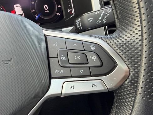 Used 2023 Volkswagen Atlas Cross Sport SEL R-Line AWD/4WD image 13