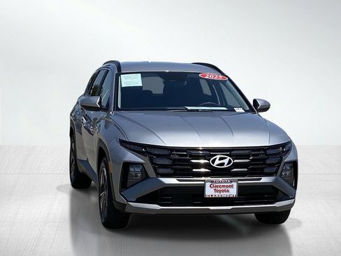 Used 2025 Hyundai Tucson SEL FWD image 12