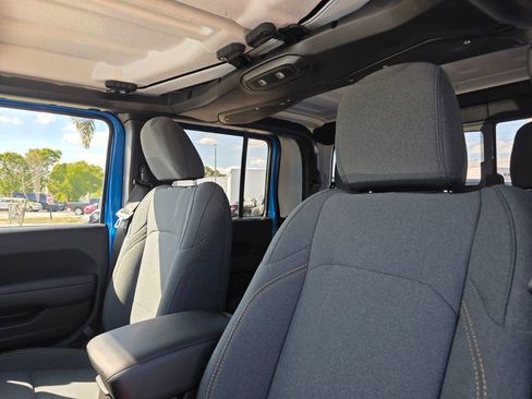 New 2026 Jeep Gladiator Sport image 11