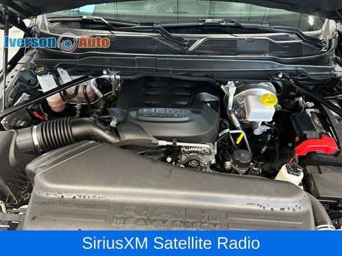 Used 2024 RAM 2500 Tradesman w/ Chrome Appearance Group AWD/4WD image 12