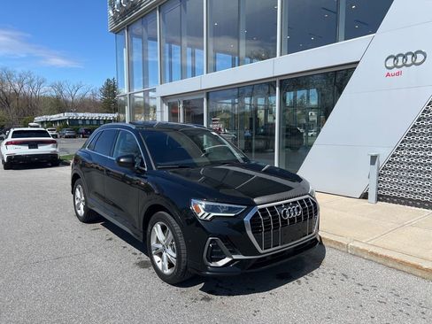 Used 2020 Audi Q3 2.0T Prestige w/ Prestige Package image 5