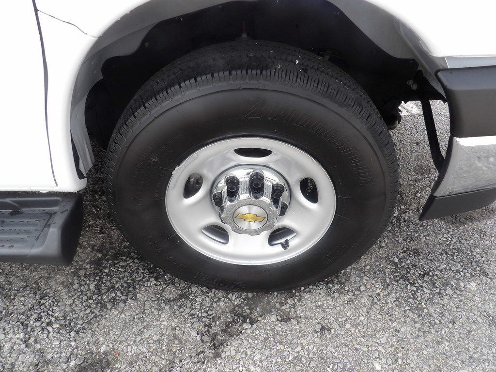 Used 2025 Chevrolet Express 3500 LT w/ LT Preferred Equipment Group RWD image 55