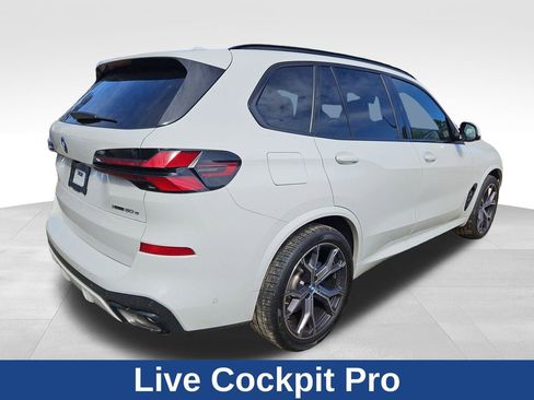 Used 2025 BMW X5 xDrive50e w/ M Sport Package image 7