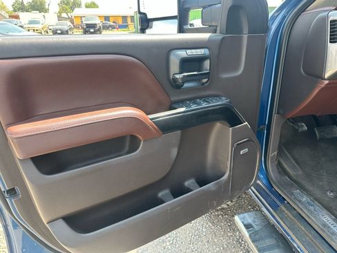 Used 2015 Chevrolet Silverado 2500 High Country w/ Duramax Plus Package AWD/4WD image 31