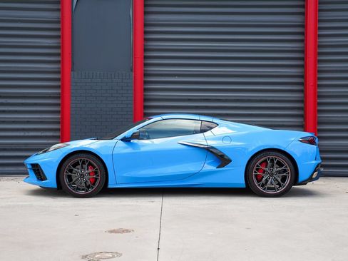Used 2023 Chevrolet Corvette Stingray Coupe w/ 1LT RWD image 8