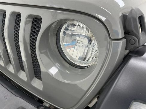 Used 2019 Jeep Wrangler Unlimited Sport S AWD/4WD image 6