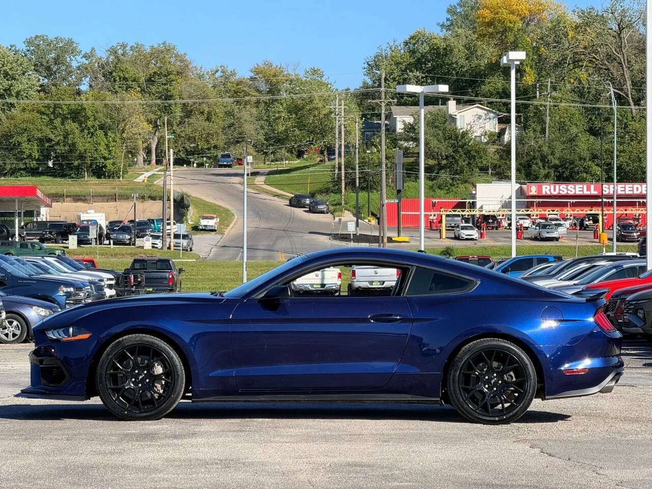 Used 2019 Ford Mustang Premium w/ Ecoboost Performance Package RWD image 5