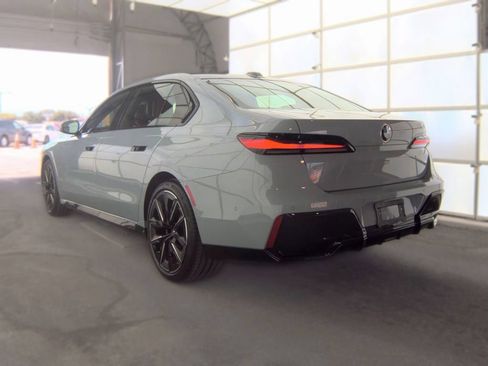 Used 2023 BMW 740i RWD image 4