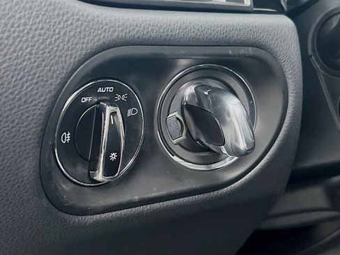 New 2026 Porsche Macan image 11