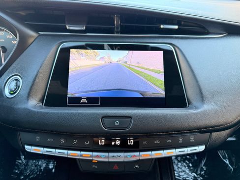 Used 2022 Cadillac XT4 Sport w/ LPO, ONYX Package FWD image 31