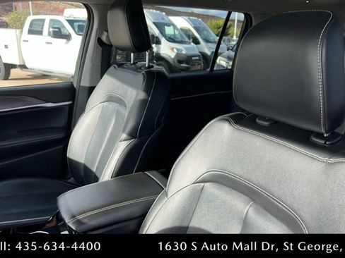 Used 2023 Jeep Grand Cherokee L Limited image 16