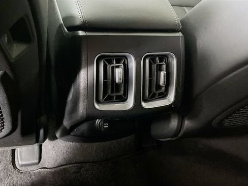 Used 2025 Kia Sorento S FWD image 26