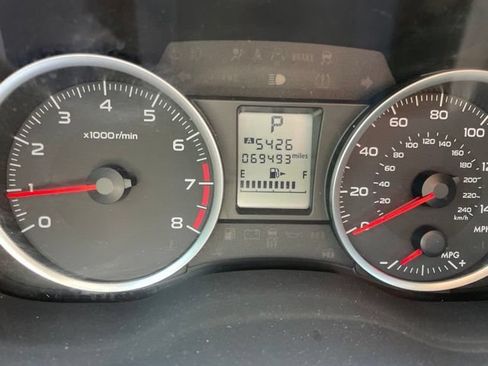 Used 2014 Subaru Crosstrek 2.0i Premium AWD/4WD image 16