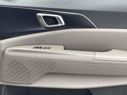 New 2026 Kia Carnival image 17