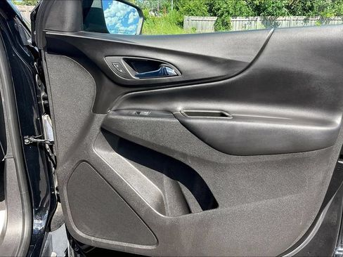 Used 2019 Chevrolet Equinox LT FWD image 23