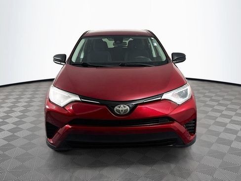 Used 2018 Toyota RAV4 LE w/ All Weather Liner Package FWD image 2