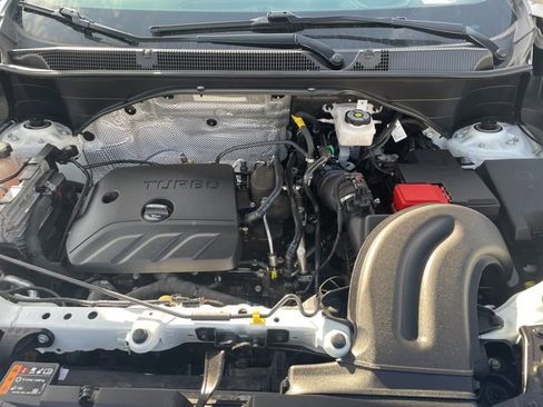 Used 2022 Buick Encore GX Select w/ Sport Touring Package image 26