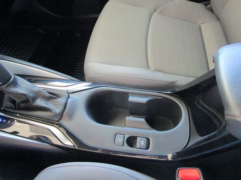 Used 2024 Toyota Corolla SE FWD image 32