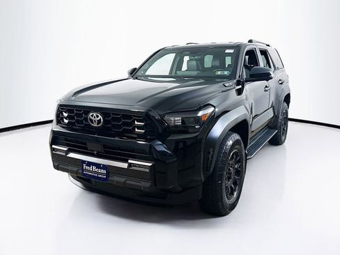 Used 2025 Toyota 4Runner TRD Off-Road Premium image 3