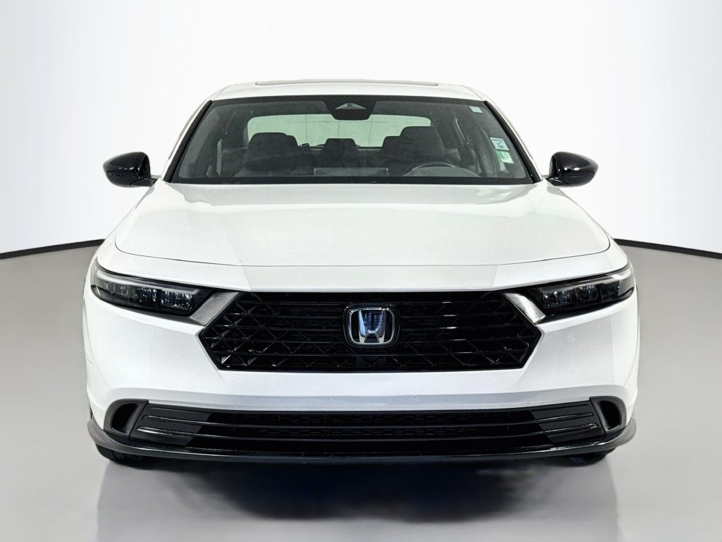 Used 2023 Honda Accord Sport image 3