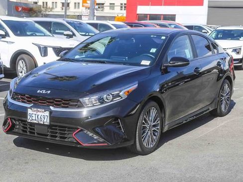 Used 2023 Kia Forte GT-Line w/ GT-Line Premium Package image 5