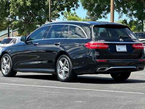 Used 2017 Mercedes-Benz E 400 4MATIC Wagon image 6