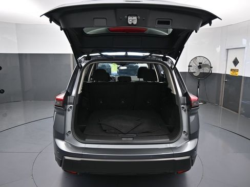 Used 2025 Nissan Rogue S FWD image 30