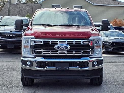 Used 2023 Ford F350 XLT AWD/4WD image 2