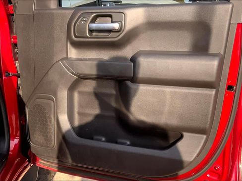 Used 2021 Chevrolet Silverado 1500 Custom image 23