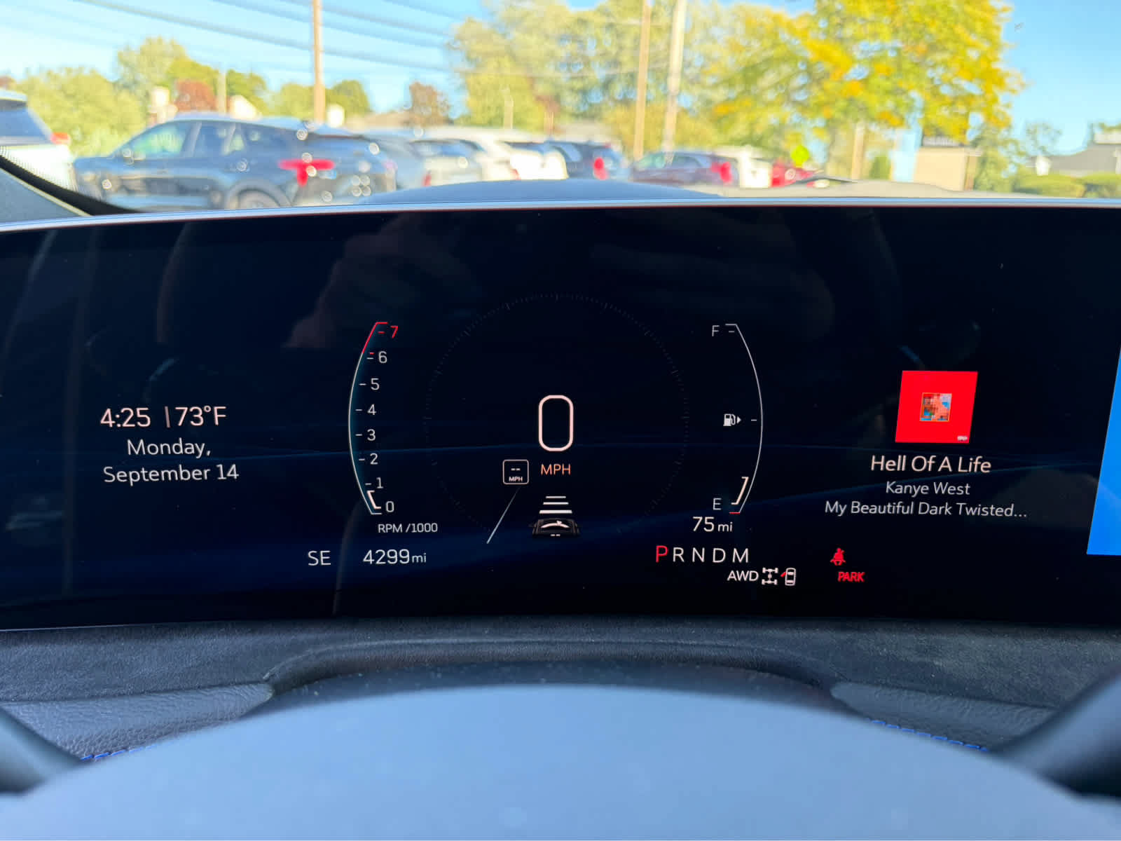 Used 2025 Cadillac XT4 Sport w/ Technology Package AWD/4WD image 35