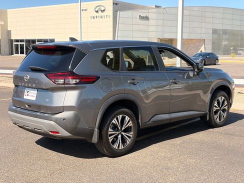 Certified 2022 Nissan Rogue SV FWD image 6