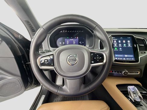 Certified 2023 Volvo XC90 B6 Ultimate w/ Protection Package Premier AWD/4WD image 12