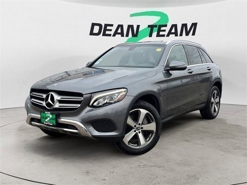 Used 2019 Mercedes-Benz GLC 300 4MATIC image 4
