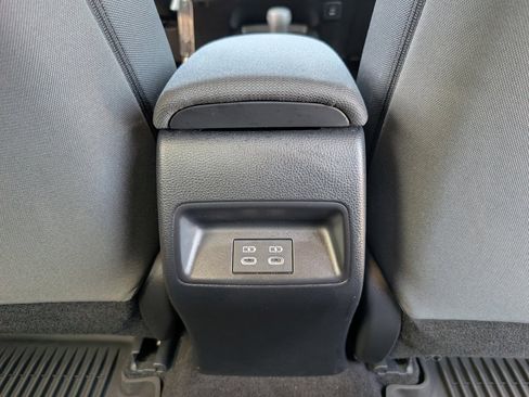 Used 2026 Toyota Corolla LE FWD image 7