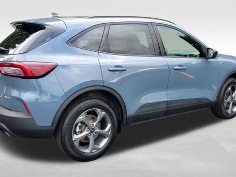 Used 2025 Ford Escape ST-Line image 8