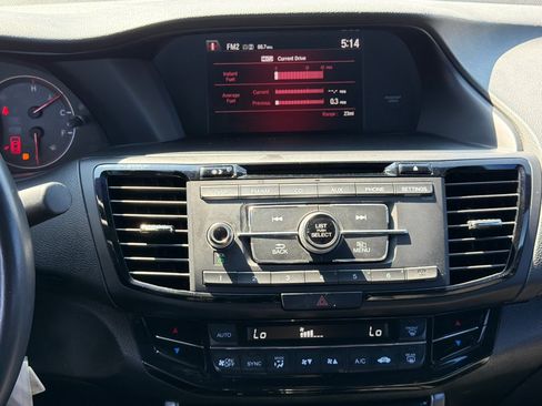 Used 2017 Honda Accord Sport image 16